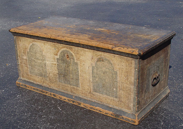 Appraisal: th C PAINT DECORATED BOARD BLANKET CHEST Original paint ''