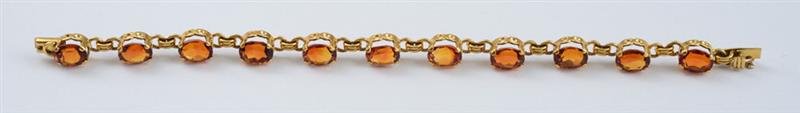 Appraisal: RETRO K GOLD AND CITRINE BRACELET Madeira color citrine quartz