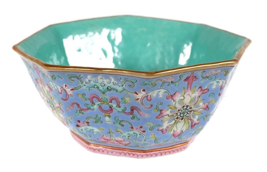 Appraisal: Chinese famille rose ceramic bowl with green turquoise glazed interior