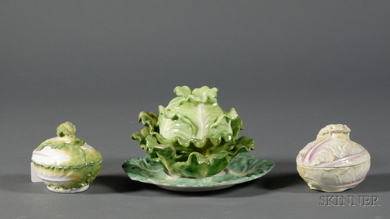 Appraisal: Three Ceramic Lettuce-form Dishes mid to late th century comprising