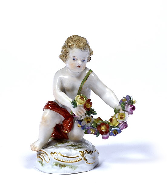 Appraisal: A Meissen porcelain kneeling cherublate th Centuryholding a garland of