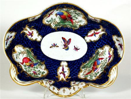 Appraisal: An early th century Chamberlains Worcester porcelain dessert dish of