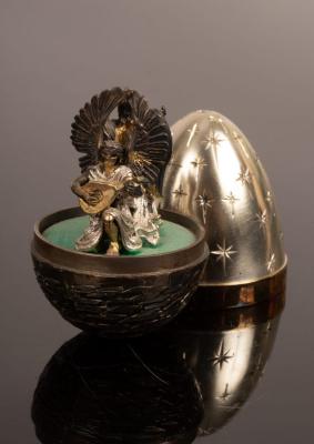 Appraisal: Stuart Devlin - a silver and silver gilt Christmas surprise