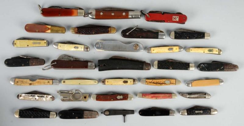 Appraisal: Lot of Various Pocket Knife Patterns Description Mostly American Condition