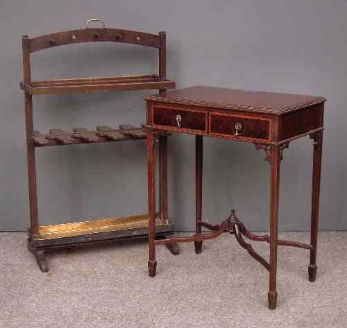 Appraisal: An Edwardian mahogany side table inlaid with satinwood bandings and