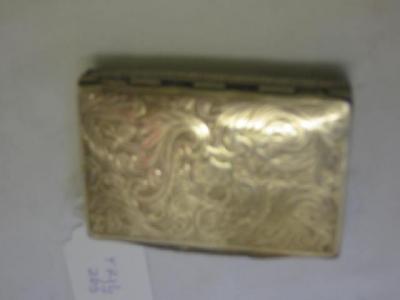 Appraisal: A SNUFF BOX of oblong form with fluted ends the