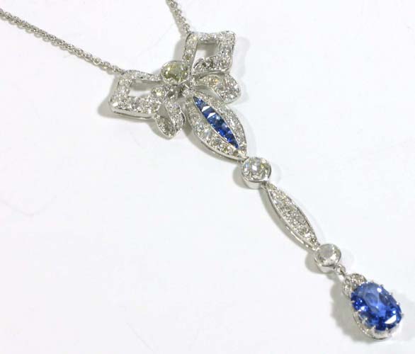 Appraisal: SAPPHIRE DIAMOND AND EIGHTEEN KARAT WHITE GOLD NECKLACE suspended between