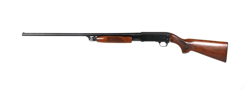 Appraisal: Ithaca Model Featherlight gauge shotgun chamber Serial Plain barrel is