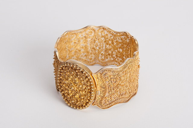 Appraisal: A SILVER GILT FILIGR E BRACELET of panel form with