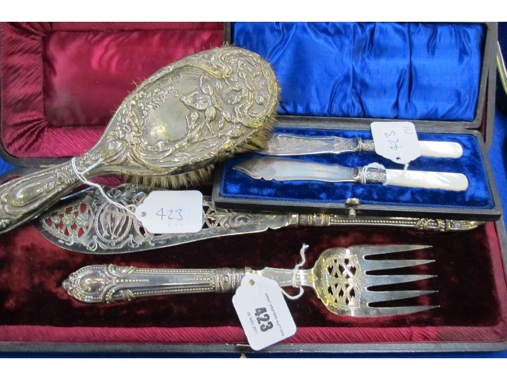 Appraisal: Lot comprising cased fish servers cased mother of pearl and