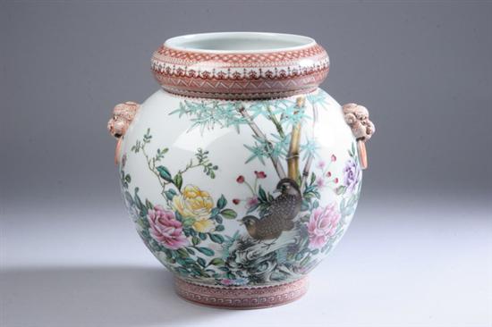 Appraisal: CHINESE FAMILLE ROSE PORCELAIN VASE th century - in high