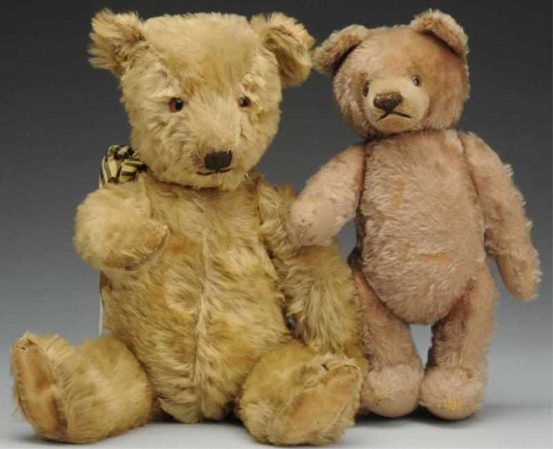 Appraisal: Lot of Mohair Bears Chubby light brown short-haired bear with