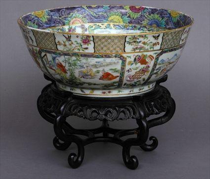 Appraisal: FAMILLE ROSE PORCELAIN PUNCH BOWL The interior with central figure