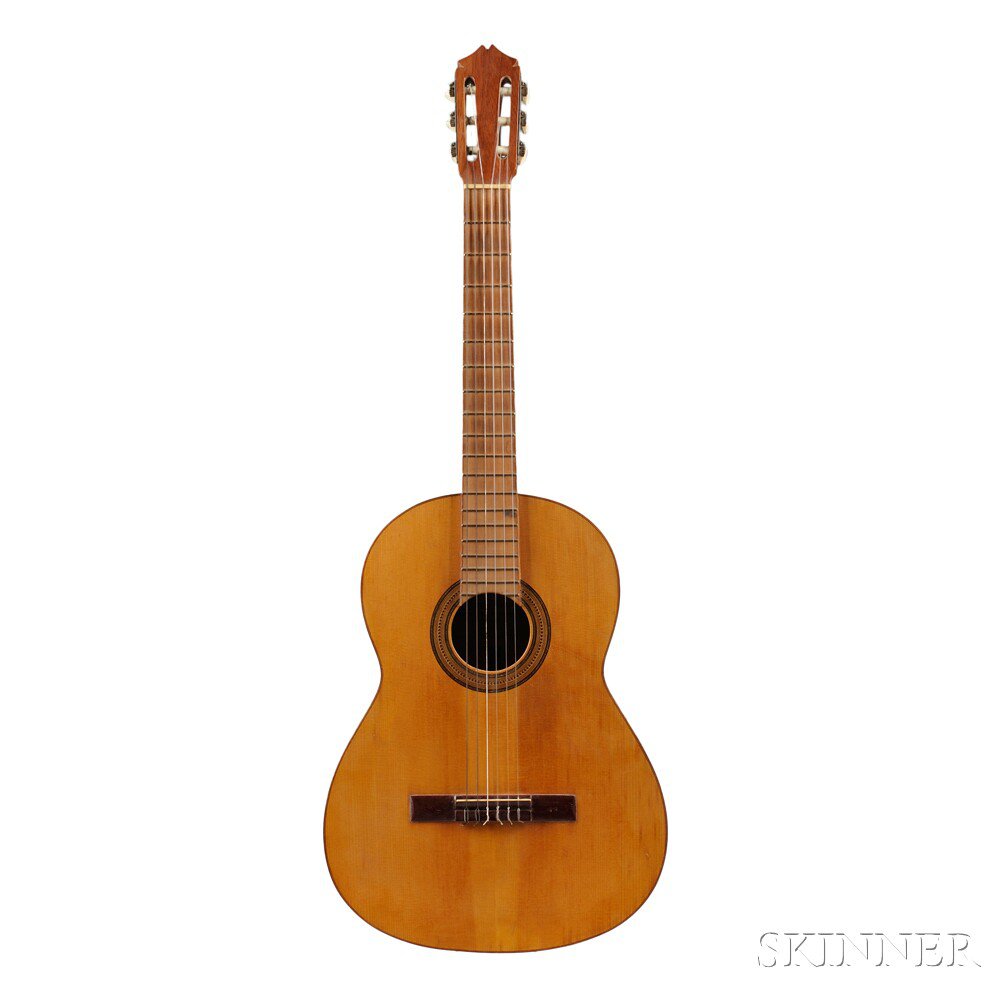 Appraisal: Spanish Flamenco Guitar Antonio Ariza Granada c labeled ANTONIO ARIZA