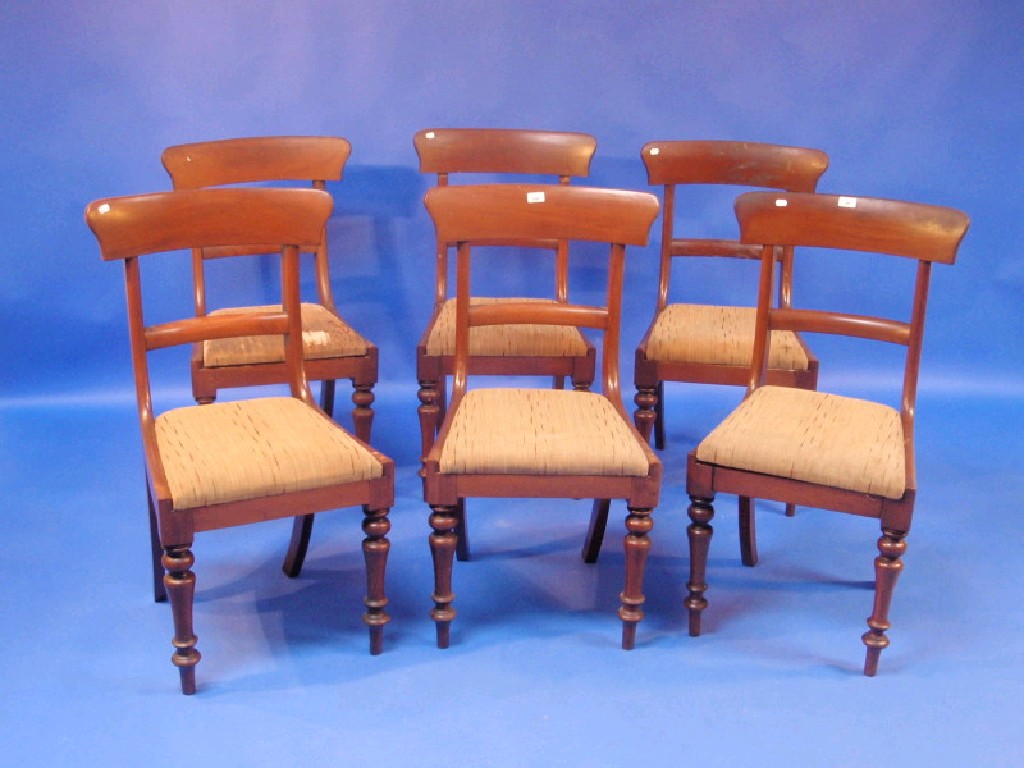 Appraisal: Set of six Victorian bar back dining chairs