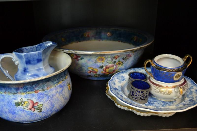 Appraisal: SHELF OF ASSORTED CHINA ITEMS INCL CHAMBER POT BLUE WHITE