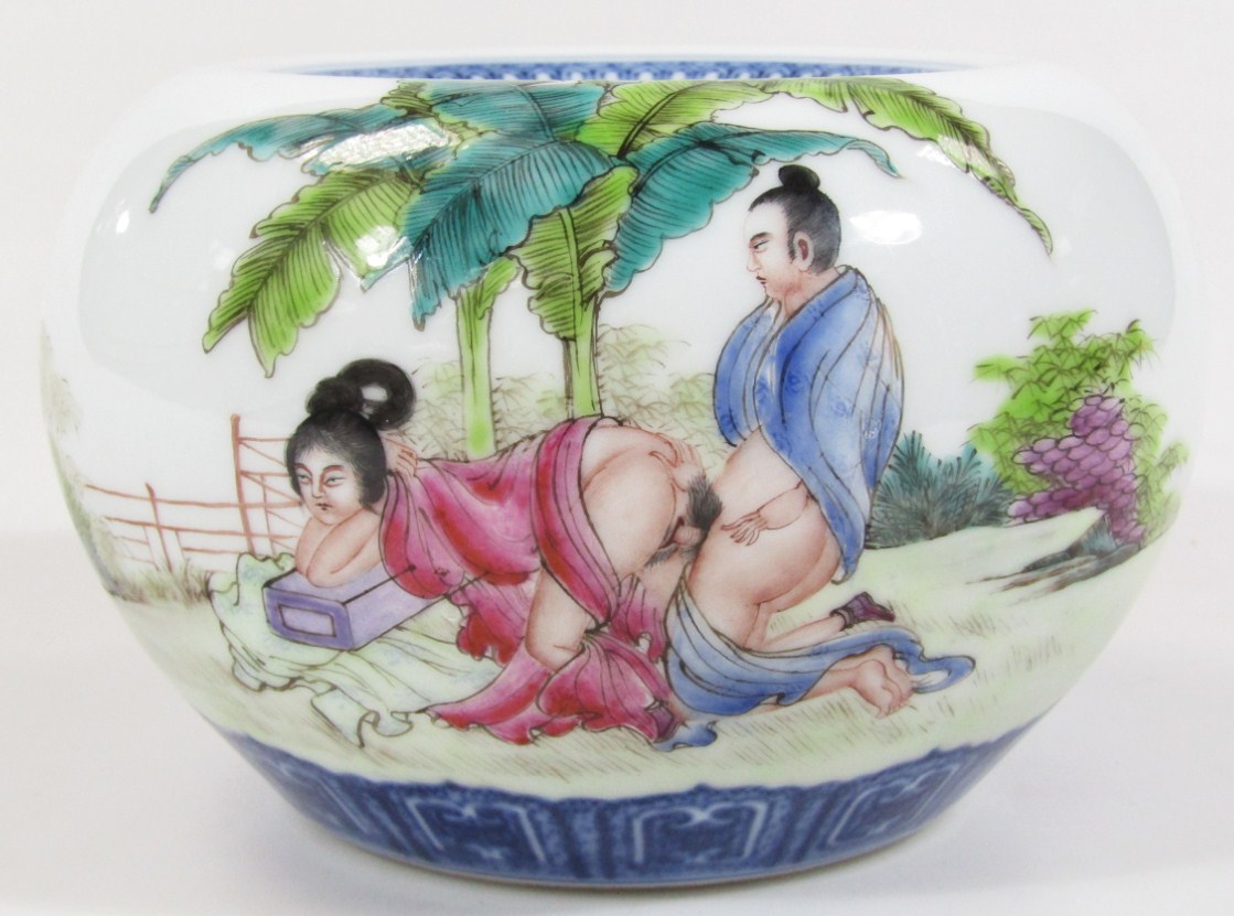 Appraisal: A Chinese porcelain erotic and documented bowl Qianlong seal mark