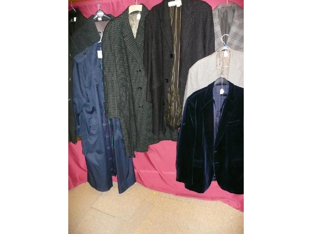 Appraisal: Gent's vintage coats macs and jackets including Harris Tweed and