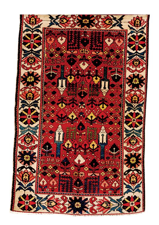 Appraisal: Persian Bahktiari carpet ' x '