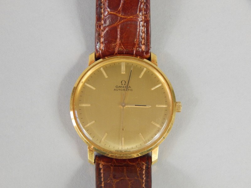 Appraisal: An Omega Gentleman's wristwatch with brown leather strap gold plated