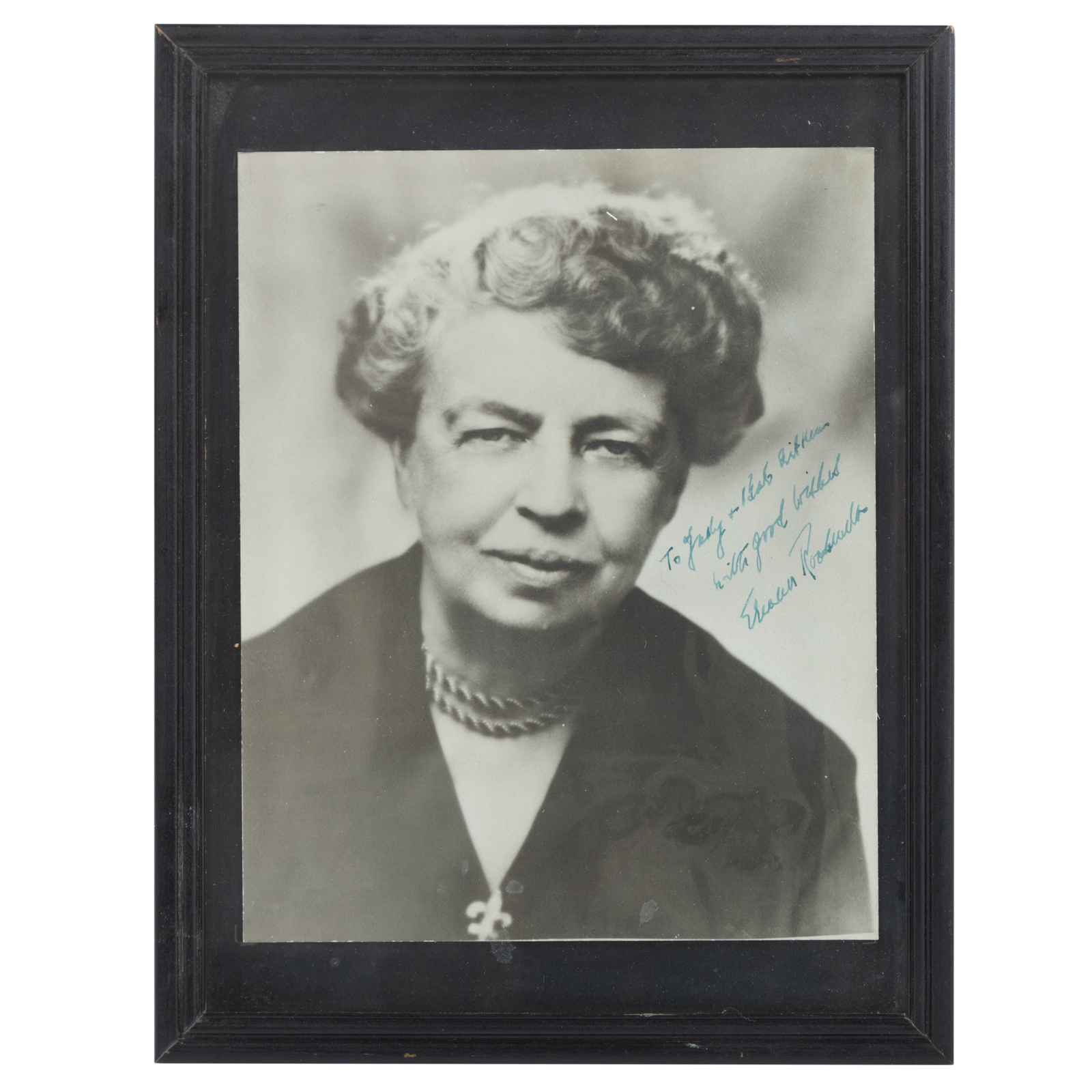 Appraisal: ELEANOR ROOSEVELT SIGNED PHOTOGRAPH Anna Eleanor Roosevelt - First Lady