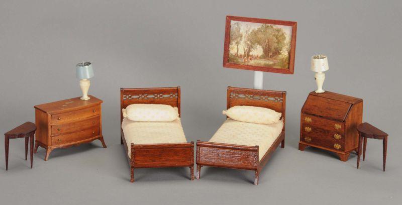 Appraisal: Lynnfield Bedroom with Picture Lamps America mid th century pair