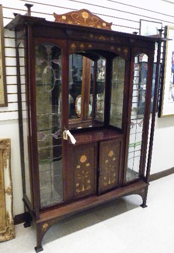 Appraisal: ART NOUVEAU MAHOGANY DISPLAY CABINET English early th century with