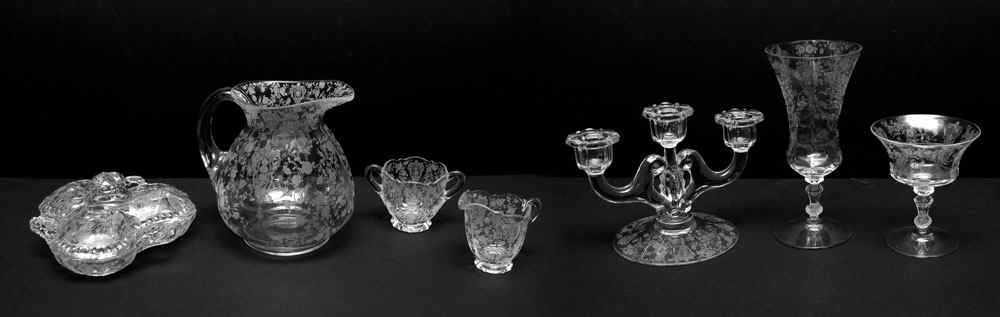 Appraisal: CAMBRIDGE ROSE POINT ELEGANT GLASSWARE CA - Approx pieces to