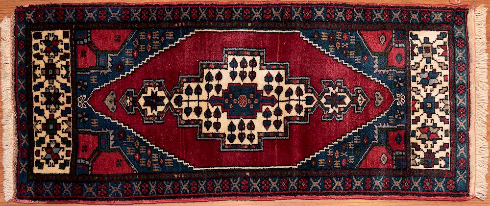 Appraisal: Turkish Yahyali Rug x hand knotted wool foundation Condition Appears