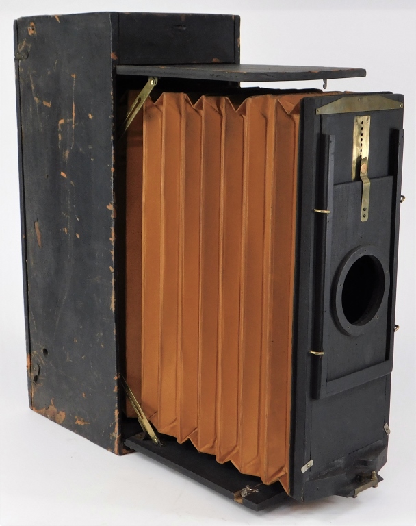 Appraisal: UNKNOWN PANORAMIC BOX CAMERA Unknown panoramic x roll film fixed