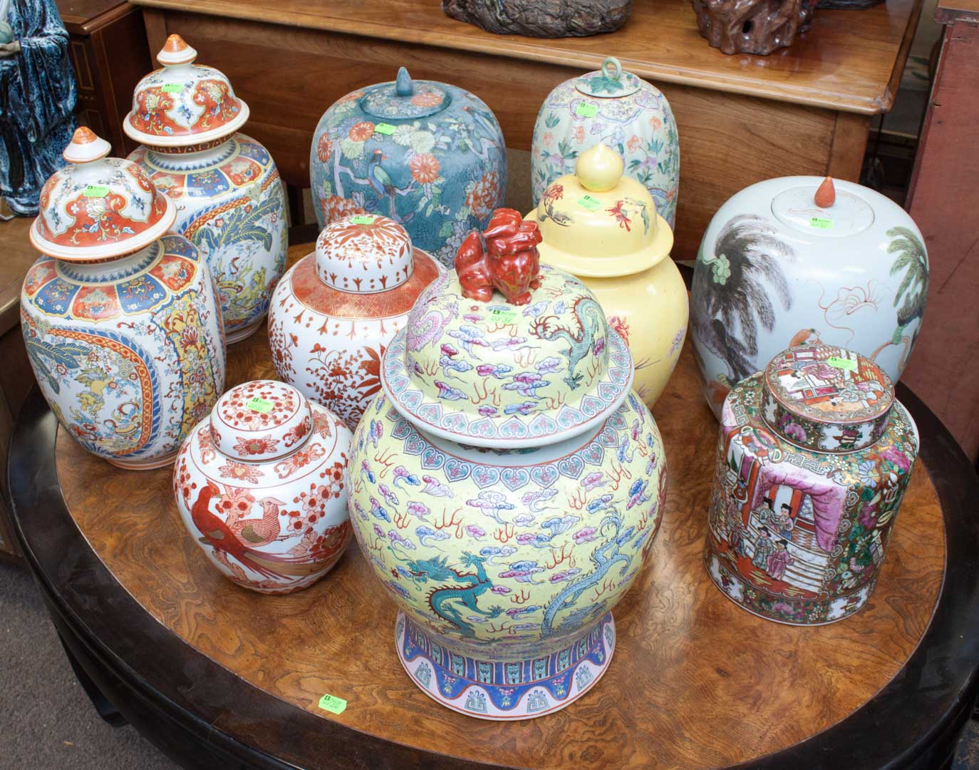 Appraisal: Large assortment of contemporary oriental jars