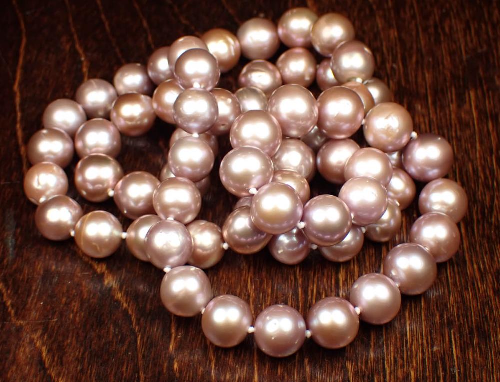 Appraisal: OPERA LENGTH PINK PEARL NECKLACE - hand-knotted strand with well