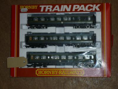 Appraisal: Hornby Railways Class diesel train pack in B R green