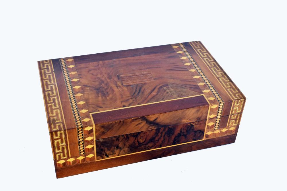 Appraisal: VICTORIAN INLAID BURL WALNUT BOXLate th Century With geometric inlaid