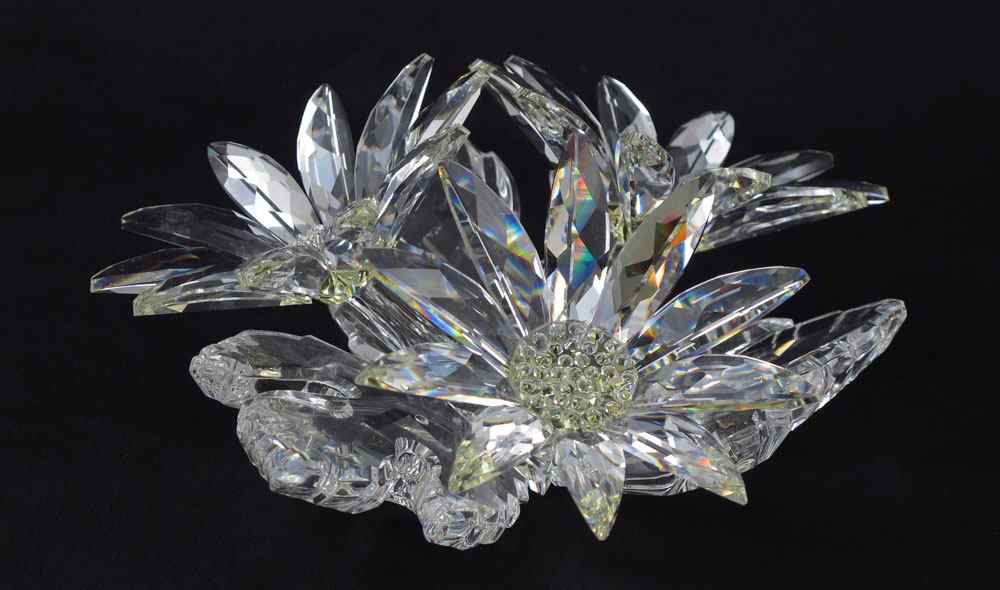 Appraisal: SWAROVSKI CRYSTAL MAXI FLOWER ARRANGEMENT from the In the Secret