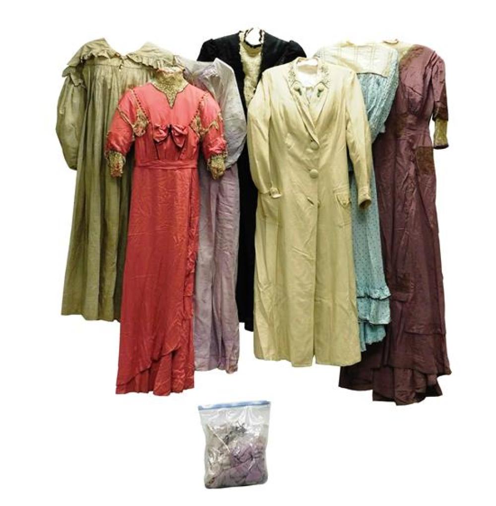 Appraisal: Nine articles of women's vintage clothing including brown calico dress