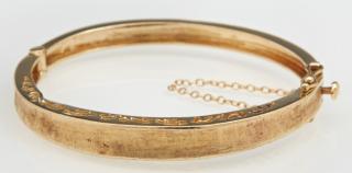 Appraisal: K Yellow Gold Hinged Bangle Bracelet c w K Yellow