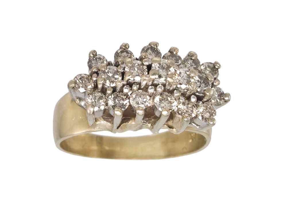 Appraisal: K DIAMOND RING K yellow gold ring contains round brilliant