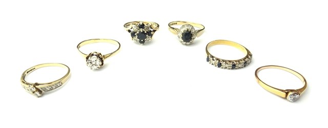 Appraisal: A gold and diamond set single stone ring gypsy set