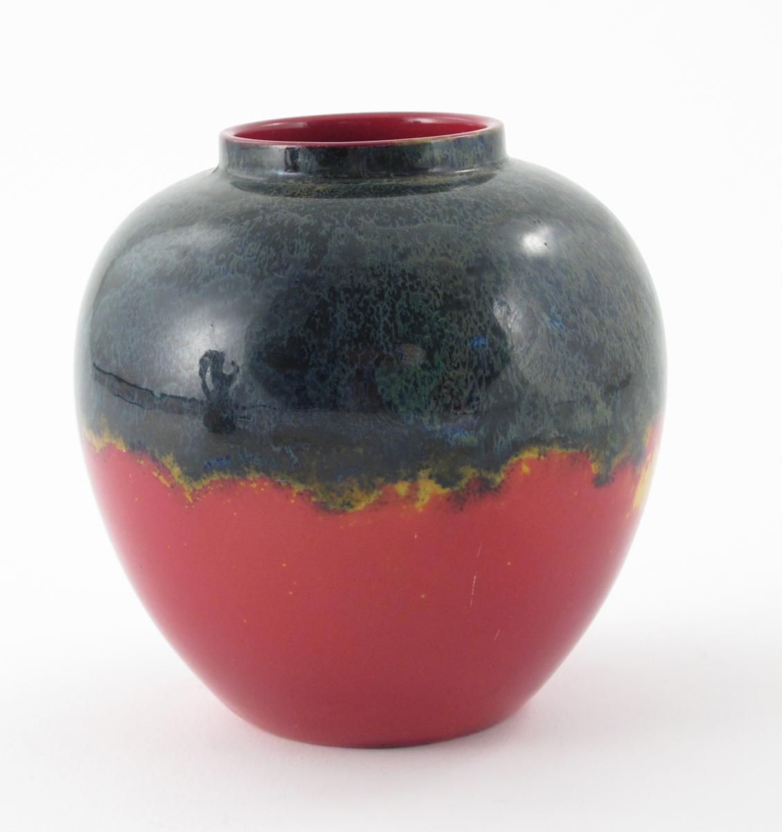 Appraisal: A Bernard Moore vase