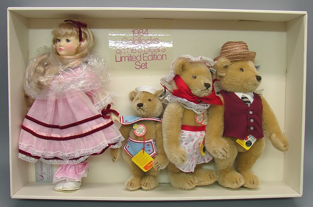 Appraisal: MIB NRFB Goldilocks The Bears Limited Edition Set