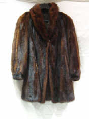 Appraisal: A mink coat cm across x cm long