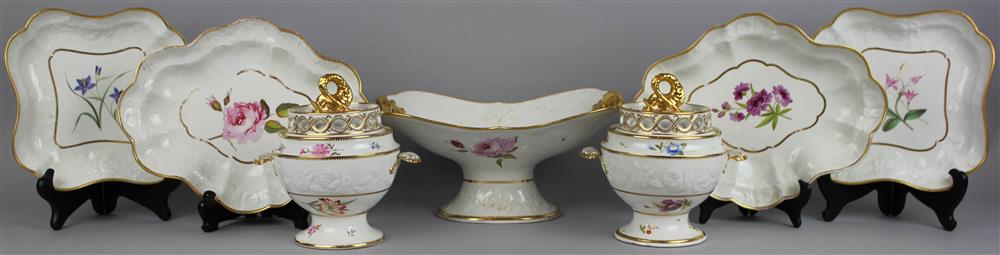 Appraisal: CHAMBERLAINS WORCESTER PART DESSERT SERVICE circa black printed crowned Regent