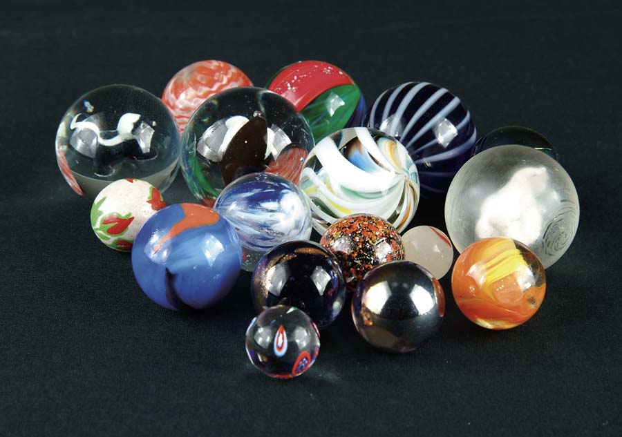 Appraisal: LOT OF CONTEMPORARY MARBLES This large lot of marbles are