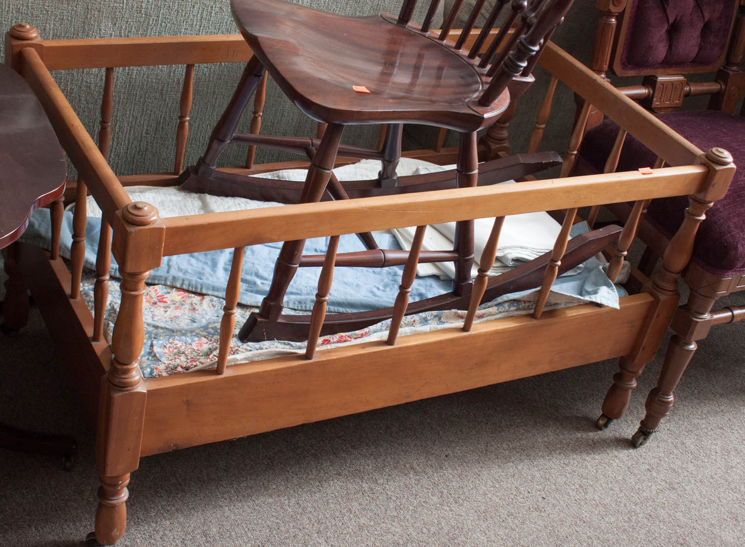 Appraisal: Maple crib and a mahogany rocker