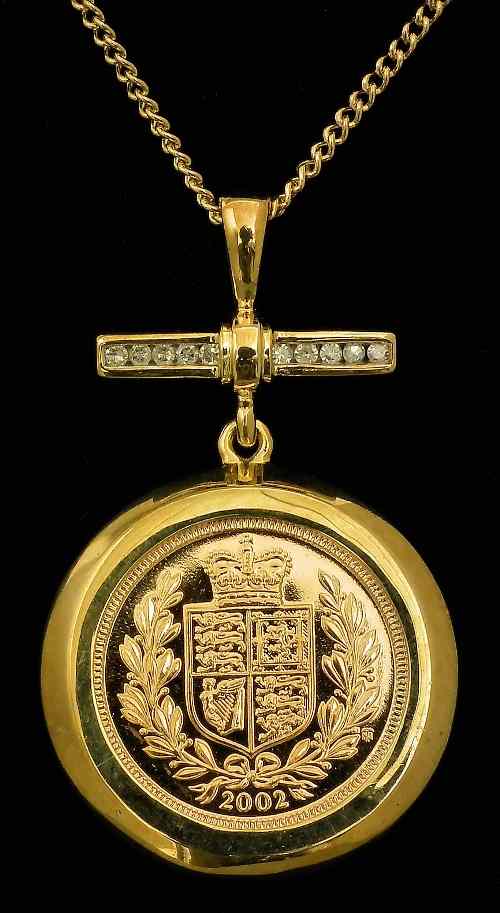 Appraisal: An Elizabeth II Half Sovereign in ct gold pendant mount