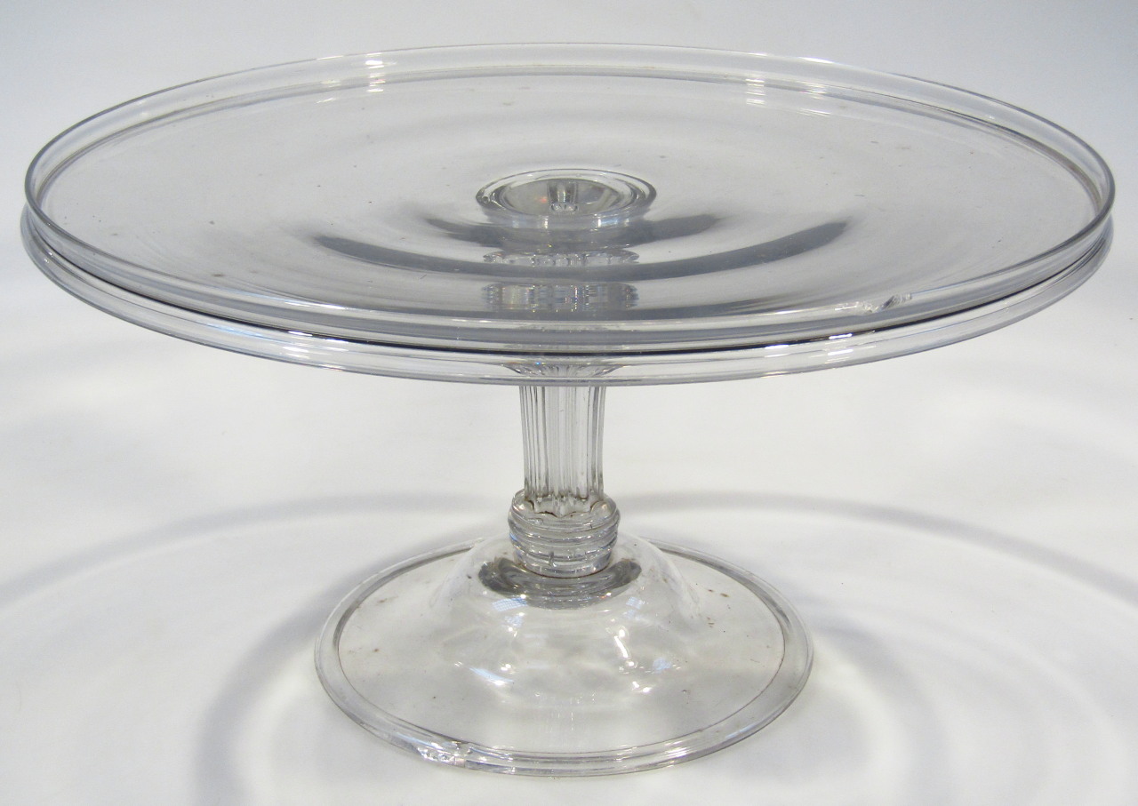 Appraisal: A late thC glass tazza with shallow galleried circular rim