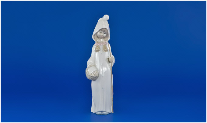 Appraisal: Lladro Figure Girl with basket No inches tall