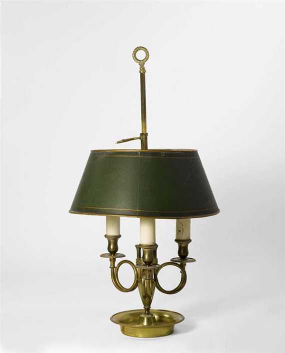 Appraisal: BOUILLOTTE LAMPE Frankreich Louis XVI Jh Messing und Blech Vasenf