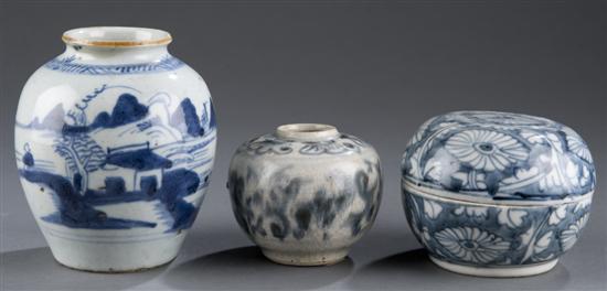 Appraisal: Group of Chinese Qing and Ming blue and white porcelain